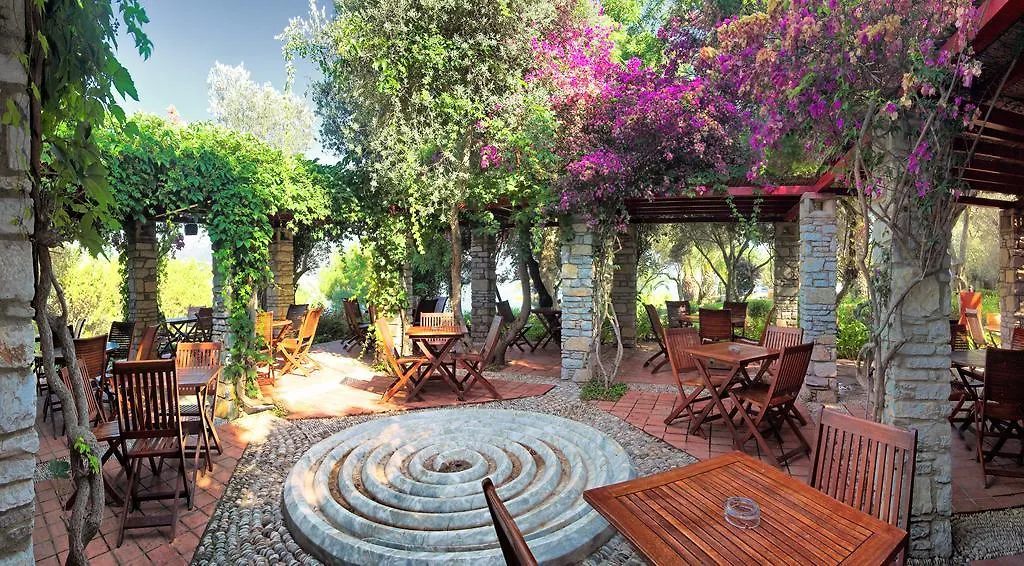 Ora Holiday Village Resort