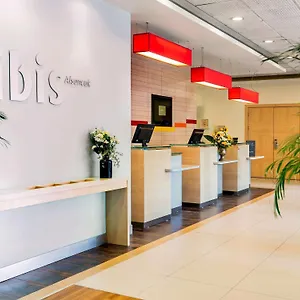 *** Otel Ibis Alsancak Türkiye