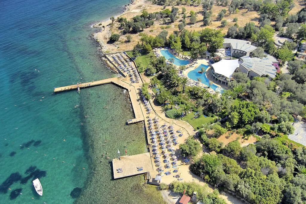 Ora Holiday Village location